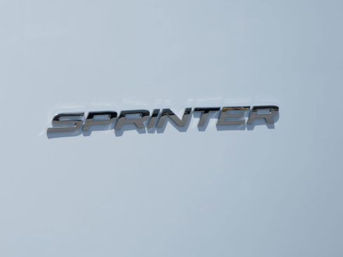 Used 2024 Mercedes-Benz Sprinter 2500 w/ Acoustic Package image 46