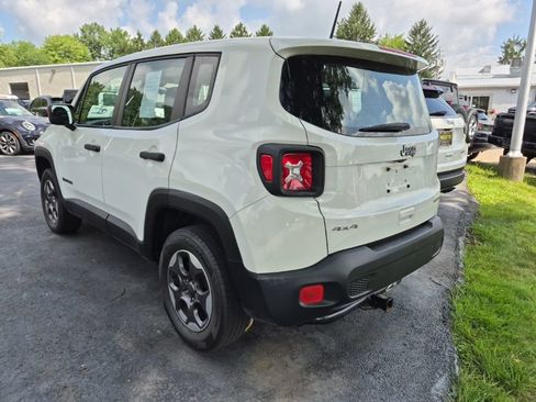 Used 2018 Jeep Renegade Sport w/ Power & Air Group AWD/4WD image 3