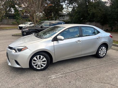 Used 2014 Toyota Corolla LE image 3