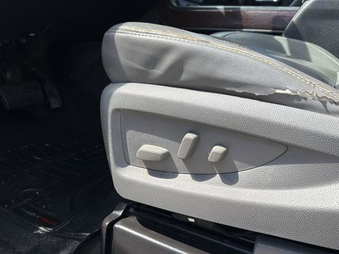 Used 2014 GMC Sierra 1500 SLT w/ SLT Preferred Package image 7