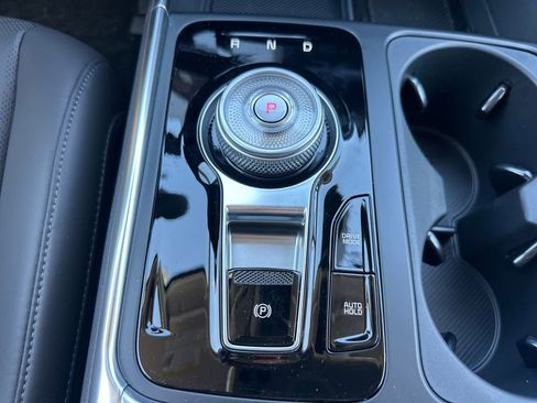 New 2026 Kia Carnival EX FWD image 29