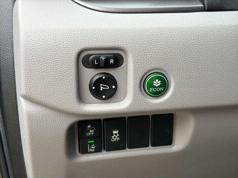 Used 2021 Honda Pilot EX image 30