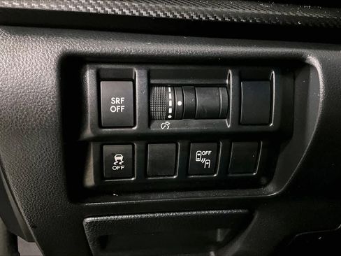 Used 2019 Subaru Crosstrek 2.0i Premium w/ Eyesight System image 33