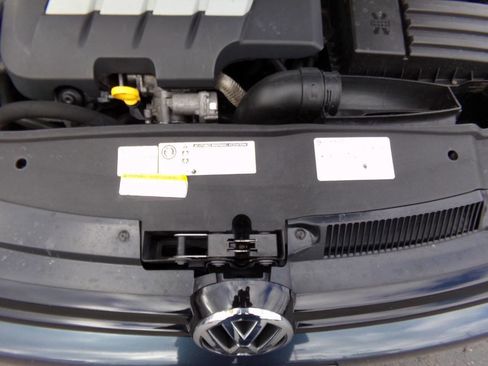 Used 2013 Volkswagen Golf TDI image 48