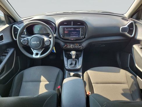 Used 2023 Kia Soul LX w/ Option Group 015 FWD image 10