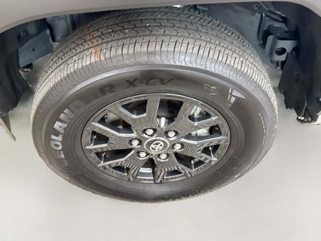 Used 2025 Toyota 4Runner SR5 RWD image 30