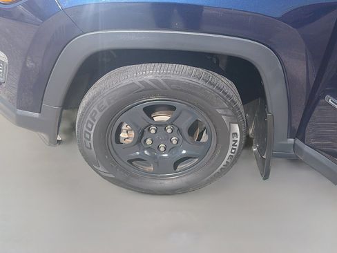 Used 2019 Jeep Compass Sport FWD image 38