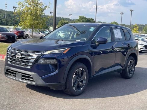Used 2024 Nissan Rogue SV AWD/4WD image 7
