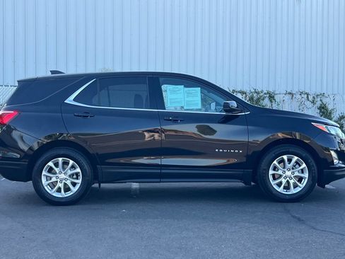 Used 2020 Chevrolet Equinox LT FWD image 3