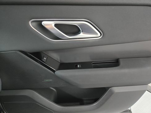 Used 2024 Land Rover Range Rover Velar Dynamic SE image 19