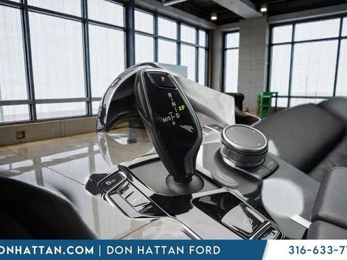 Used 2023 BMW 530i xDrive image 10