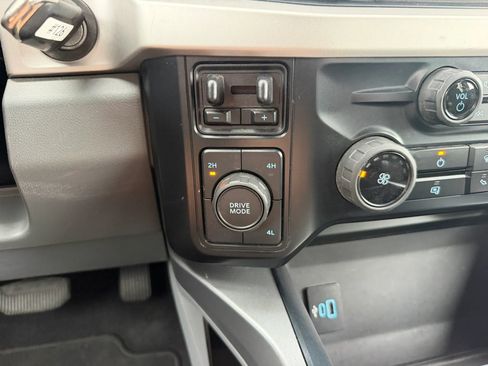 Used 2023 Ford F350 XLT AWD/4WD image 14