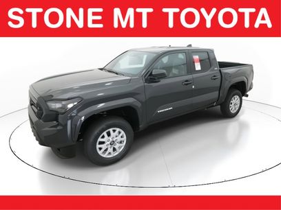 New 2025 Toyota Tacoma SR5