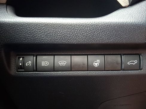 Used 2023 Toyota RAV4 XLE Premium AWD/4WD image 26