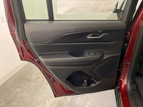 New 2025 Jeep Grand Cherokee Laredo w/ Luxury Tech Group I image 23