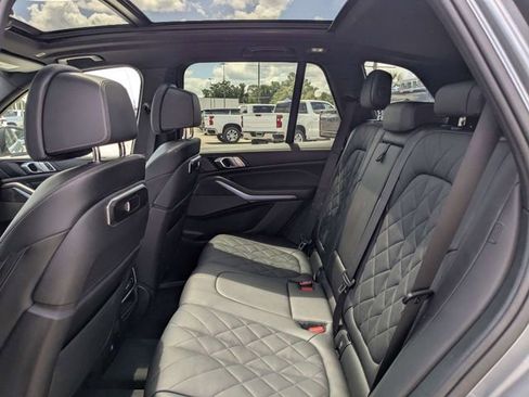 Used 2024 BMW X5 xDrive40i AWD/4WD image 17