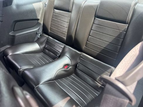 Used 2010 Ford Mustang Premium RWD image 16