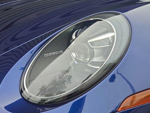 Certified 2022 Porsche 911 Carrera 4S AWD/4WD image 24