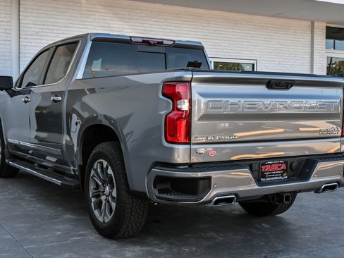 Used 2024 Chevrolet Silverado 1500 High Country w/ Technology Package AWD/4WD image 9