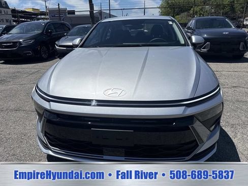 Used 2025 Hyundai Sonata SE FWD image 10
