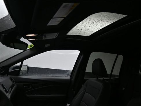 Used 2021 Subaru Legacy Touring XT image 3