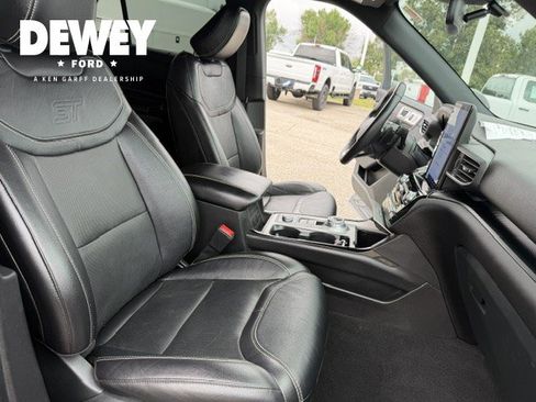 Used 2023 Ford Explorer ST w/ Equipment Group 401A AWD/4WD image 38