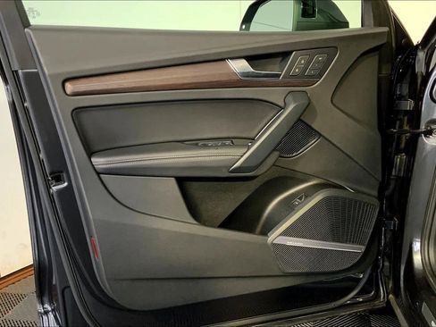 Used 2021 Audi Q5 Premium Plus w/ Premium Plus Package image 21