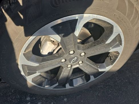 Used 2025 Chevrolet Equinox LT image 35