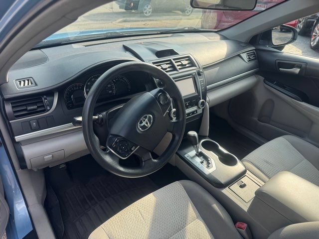 Used 2014 Toyota Camry LE FWD image 9