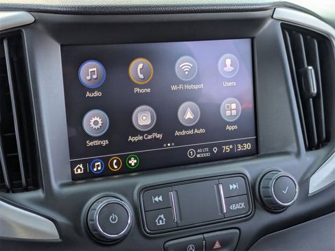 Used 2024 GMC Terrain SLT image 21