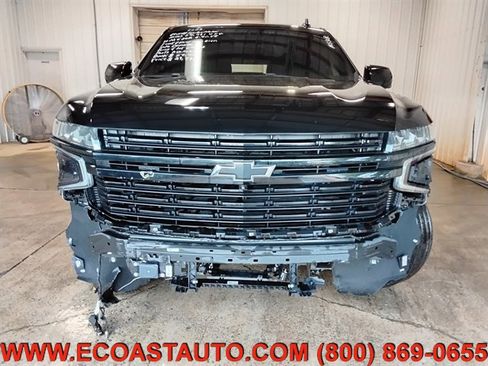Used 2023 Chevrolet Suburban RST w/ Sport Performance Package AWD/4WD image 7