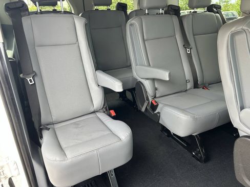 Used 2015 Ford Transit 150 XLT RWD image 20