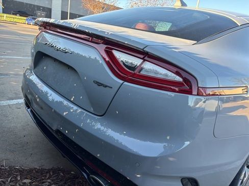 Used 2020 Kia Stinger GT1 image 5