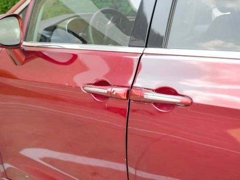 Used 2018 Chrysler Pacifica Touring Plus w/ Tire & Wheel Group image 39