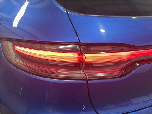 Used 2020 Porsche Macan S AWD/4WD image 37