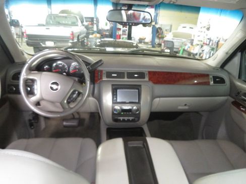 Used 2010 GMC Sierra 2500 SLT w/ SLT Convenience Package AWD/4WD image 41