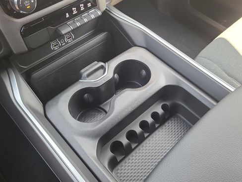 New 2026 RAM 1500 Express AWD/4WD image 20