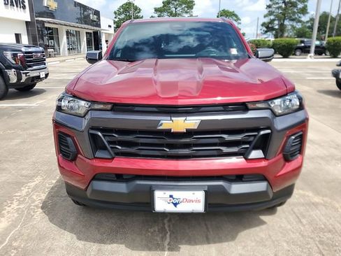 New 2025 Chevrolet Colorado LT image 2