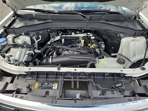 Used 2025 Ford Explorer Active image 23