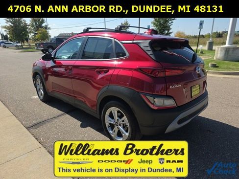 Used 2023 Hyundai Kona SEL image 7