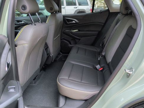 New 2026 Chevrolet Trax ACTIV w/ Sunroof Package image 23