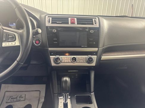 Used 2016 Subaru Outback 2.5i Limited AWD/4WD image 12