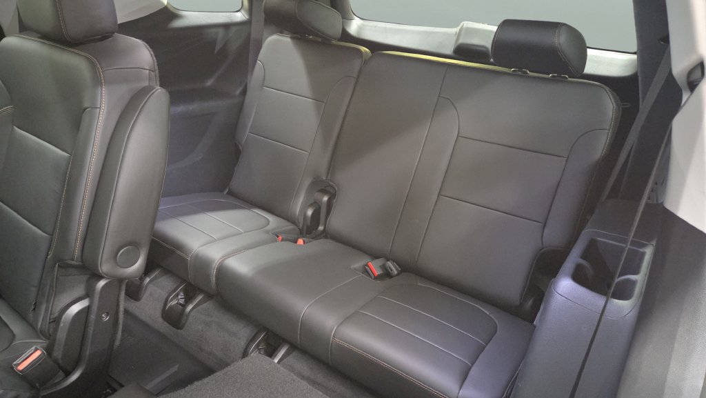 Used 2021 Chevrolet Traverse RS w/ LPO, Floor Liner Package AWD/4WD image 25