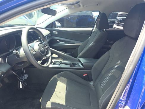 Used 2023 Hyundai Elantra SEL FWD image 13