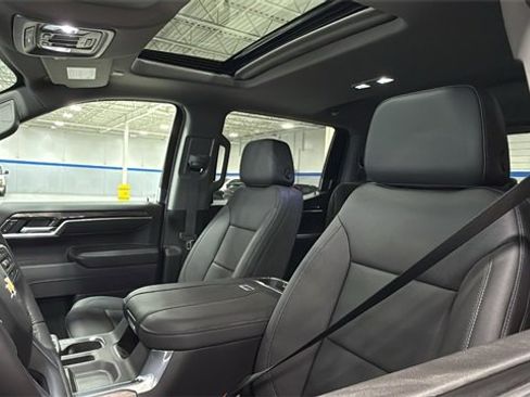 New 2026 Chevrolet Silverado 1500 LTZ w/ LTZ Premium Package image 11