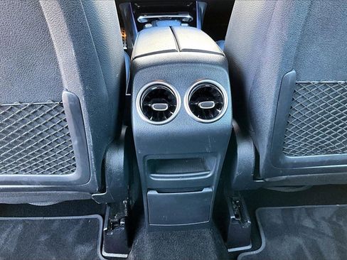 Used 2022 Mercedes-Benz GLB 35 AMG 4MATIC image 14