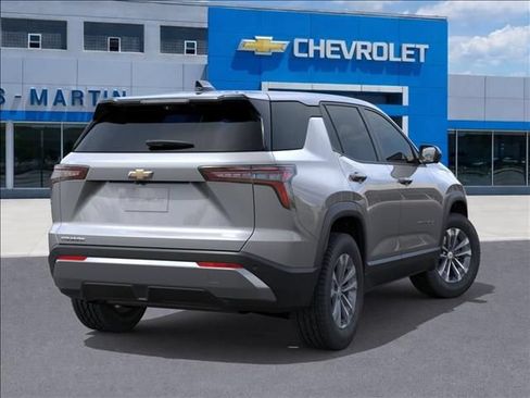 New 2026 Chevrolet Equinox LT w/ Safety and Technology Package FWD image 4