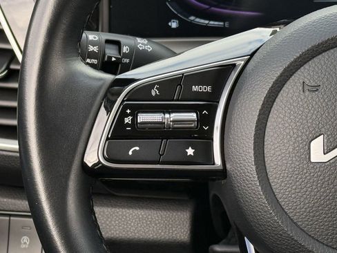 Used 2025 Kia Seltos S FWD image 13