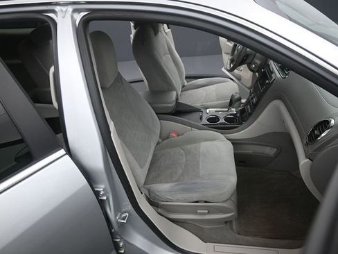 Used 2017 Buick Enclave Convenience image 21