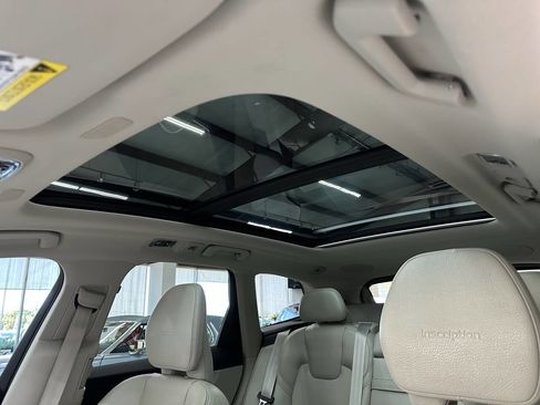 Used 2019 Volvo XC60 T5 Inscription w/ Protection Package Premier image 31